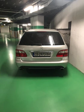 Mercedes-Benz E 320, снимка 5