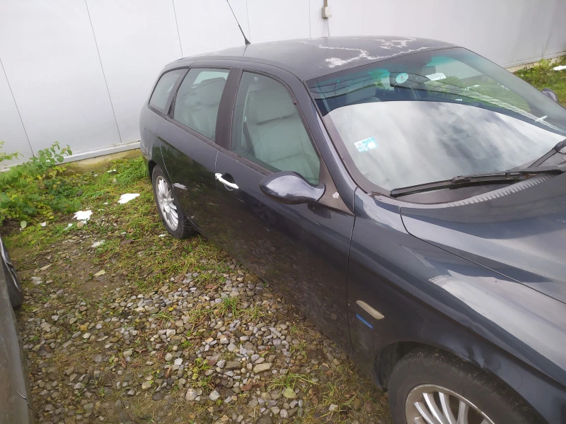 Alfa Romeo 156, снимка 3 - Автомобили и джипове - 47468015