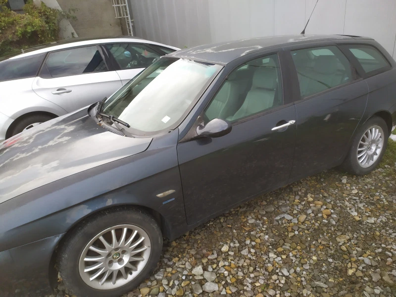 Alfa Romeo 156, снимка 1 - Автомобили и джипове - 47468015