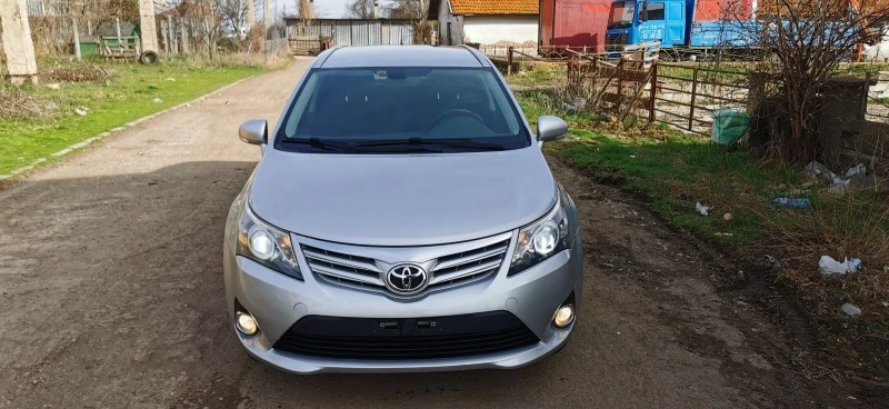 Toyota Avensis 2.2, снимка 12 - Автомобили и джипове - 46900680