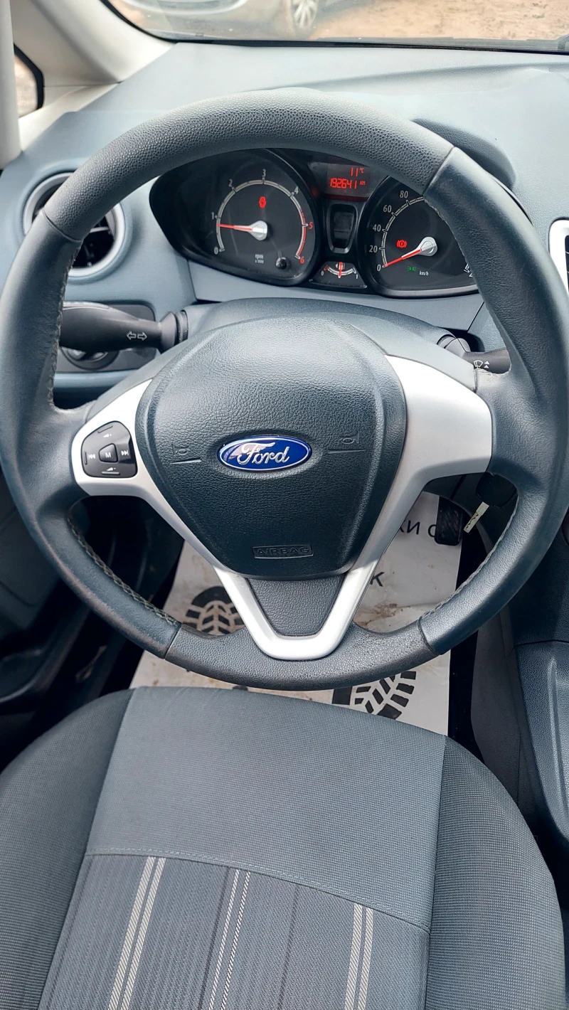 Ford Fiesta 1.4, снимка 12 - Автомобили и джипове - 48587501