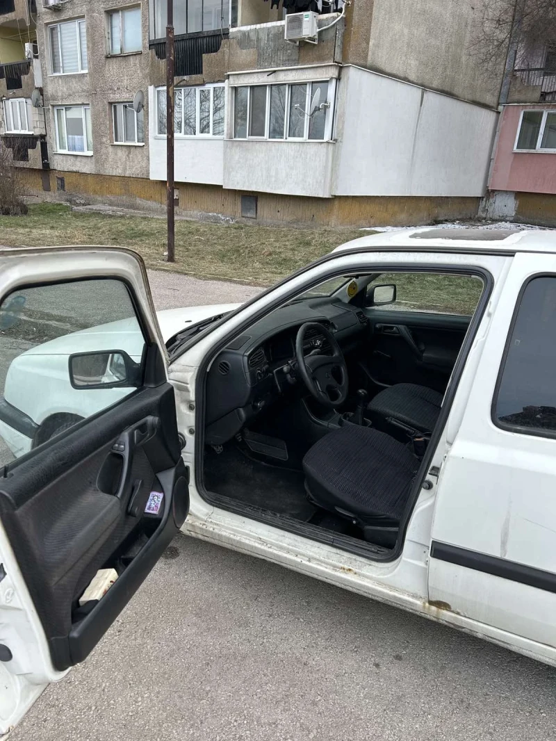 VW Vento 1.9 TD 90 к.с, снимка 8 - Автомобили и джипове - 49246876