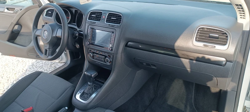 VW Golf 1.6TDI, снимка 12 - Автомобили и джипове - 49284531