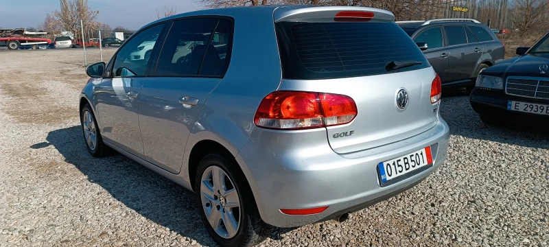 VW Golf 1.6TDI, снимка 5 - Автомобили и джипове - 49284531