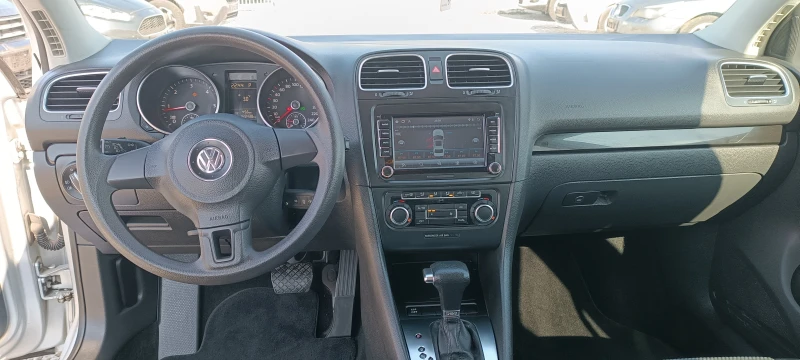 VW Golf 1.6TDI, снимка 9 - Автомобили и джипове - 49284531