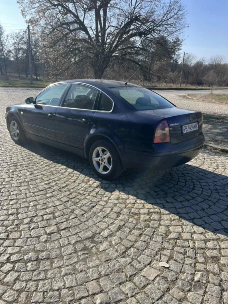 VW Passat, снимка 4 - Автомобили и джипове - 49459229