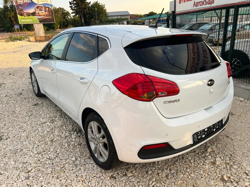 Kia Ceed 1.6CRDi/128p.s-New model/Navi!!!!, снимка 4 - Автомобили и джипове - 51396760