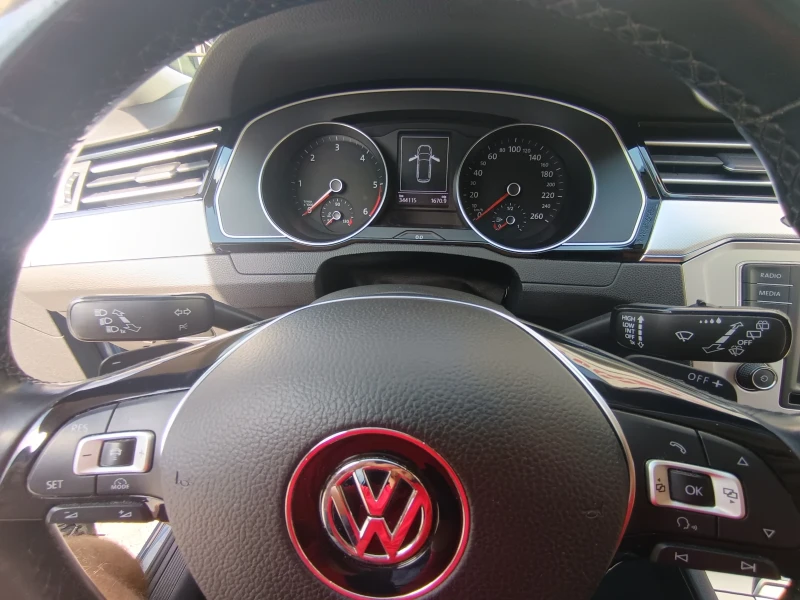 VW Passat 4х4 190к.с., снимка 10 - Автомобили и джипове - 52570972