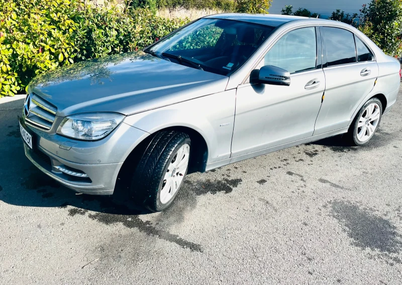 Mercedes-Benz C 220 Avangard, снимка 8 - Автомобили и джипове - 52004490