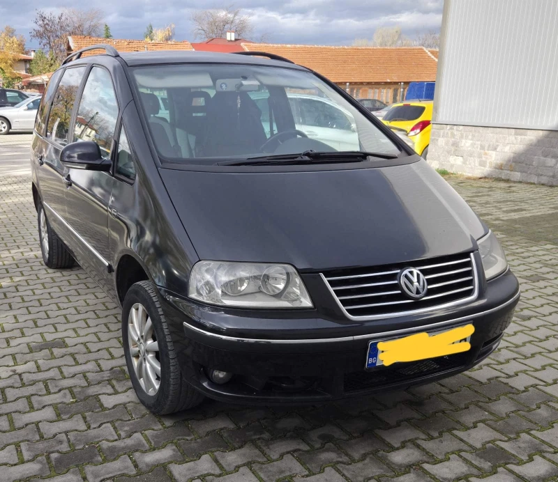 VW Sharan 1.9TDI, снимка 2 - Автомобили и джипове - 52526638