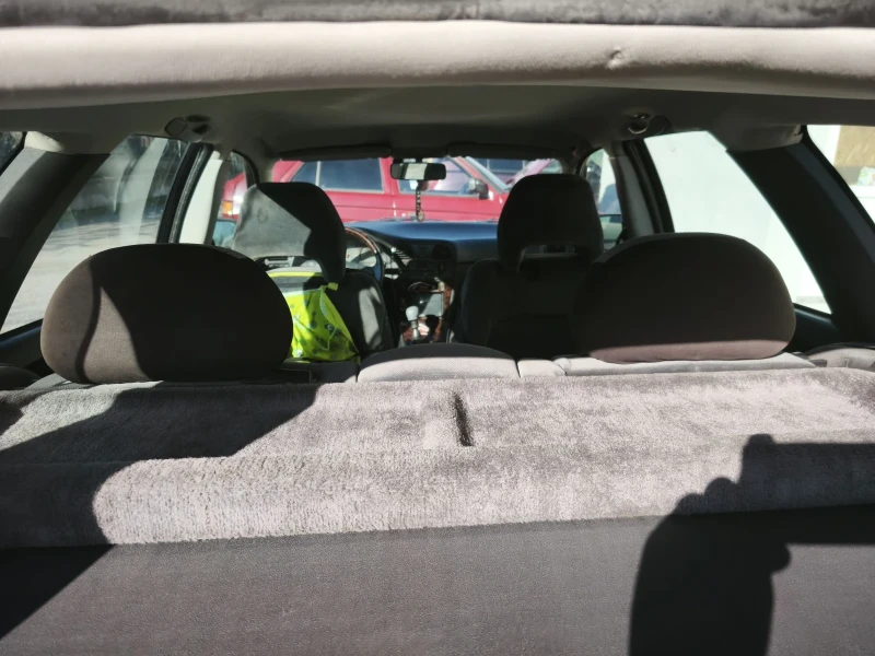 Volvo V40 1.9 diesel, снимка 10 - Автомобили и джипове - 53085277