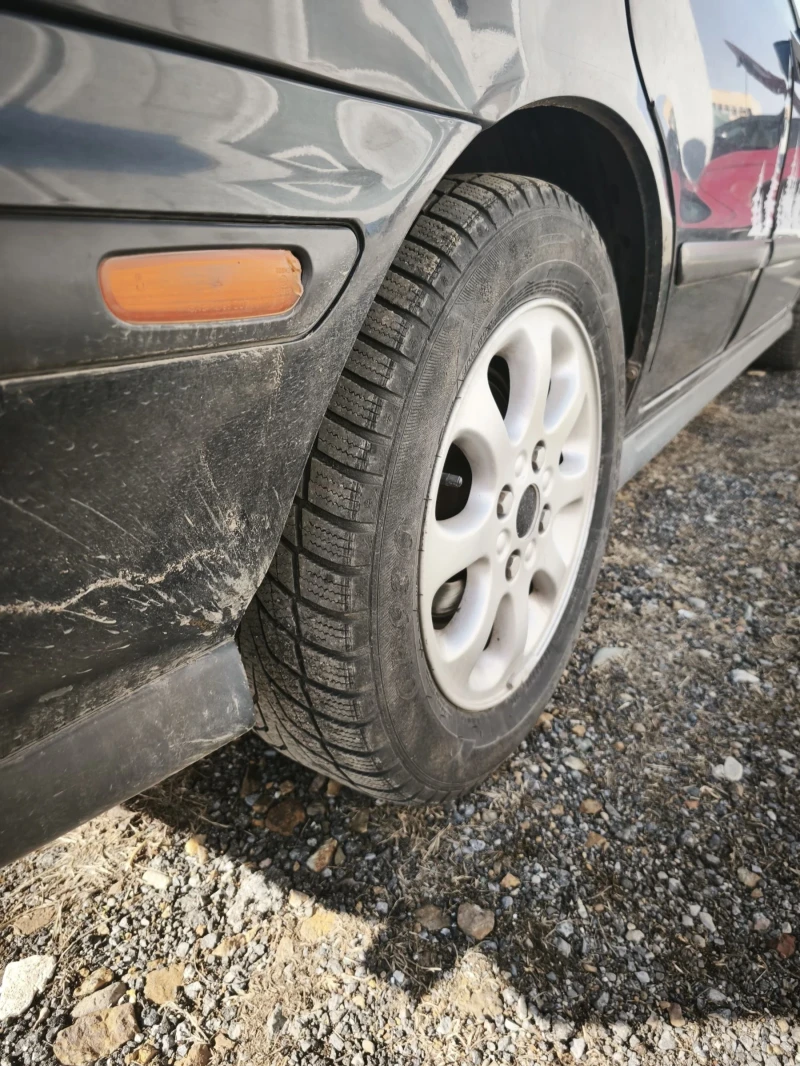 Volvo V40 1.9 diesel, снимка 7 - Автомобили и джипове - 53085277