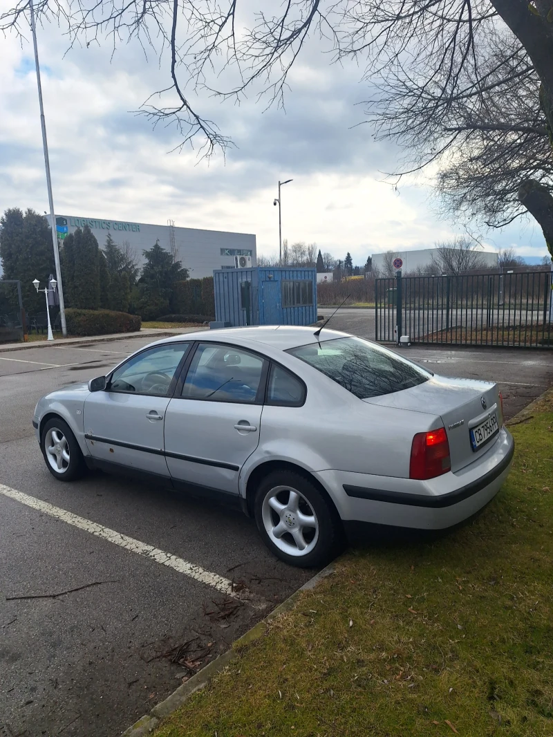 VW Passat 1.9 TDI, снимка 5 - Автомобили и джипове - 53294693