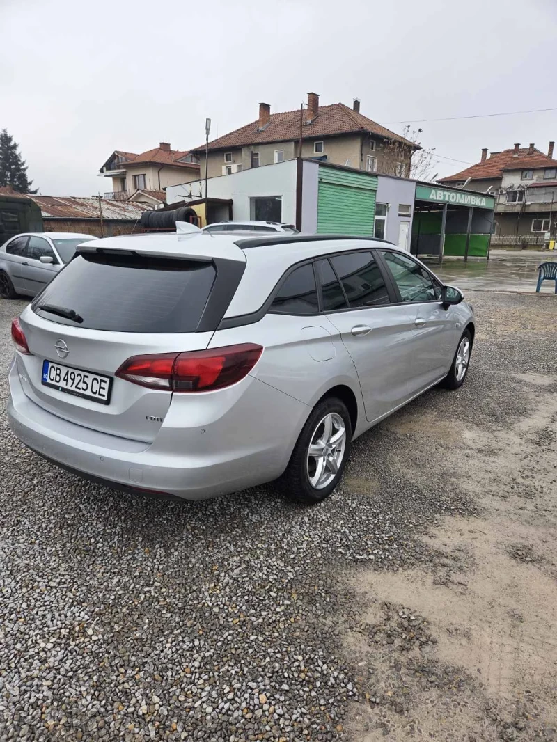 Opel Astra, снимка 4 - Автомобили и джипове - 53301661