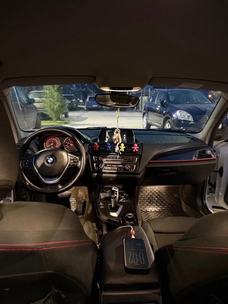 BMW 118 D Sport, снимка 16 - Автомобили и джипове - 53387540