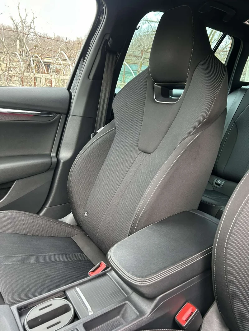 Skoda Octavia 2.0tdi 150 dsg led matrix pano Canton, снимка 13 - Автомобили и джипове - 53394618