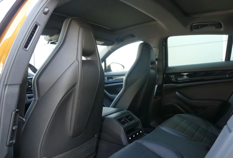 Porsche Panamera 4 E-HYBRID/FACELIFT/BOSE/PANO/MATRIX/SPORT CHRONO/ - 243980 лв. - 83930490 | Car24.bg