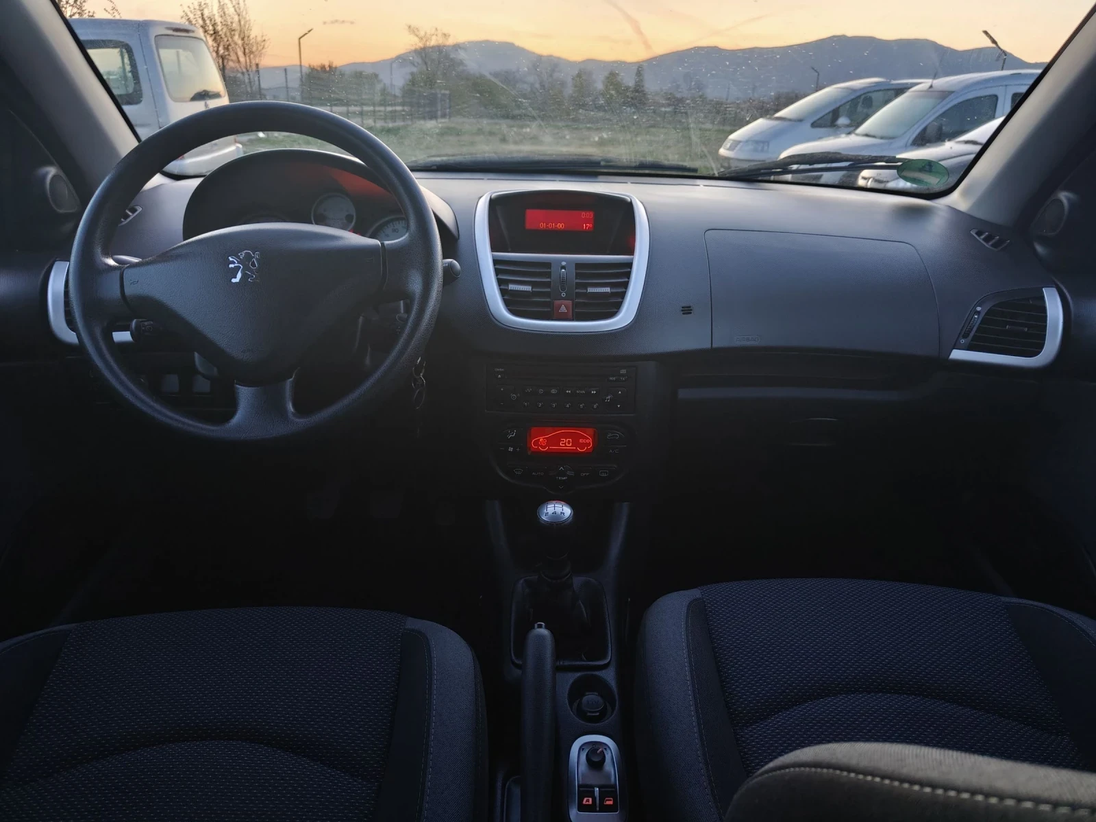 Peugeot 206 206+ 1.4i 75кс - изображение 9