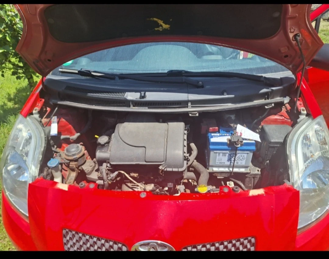 Toyota Yaris  - изображение 6
