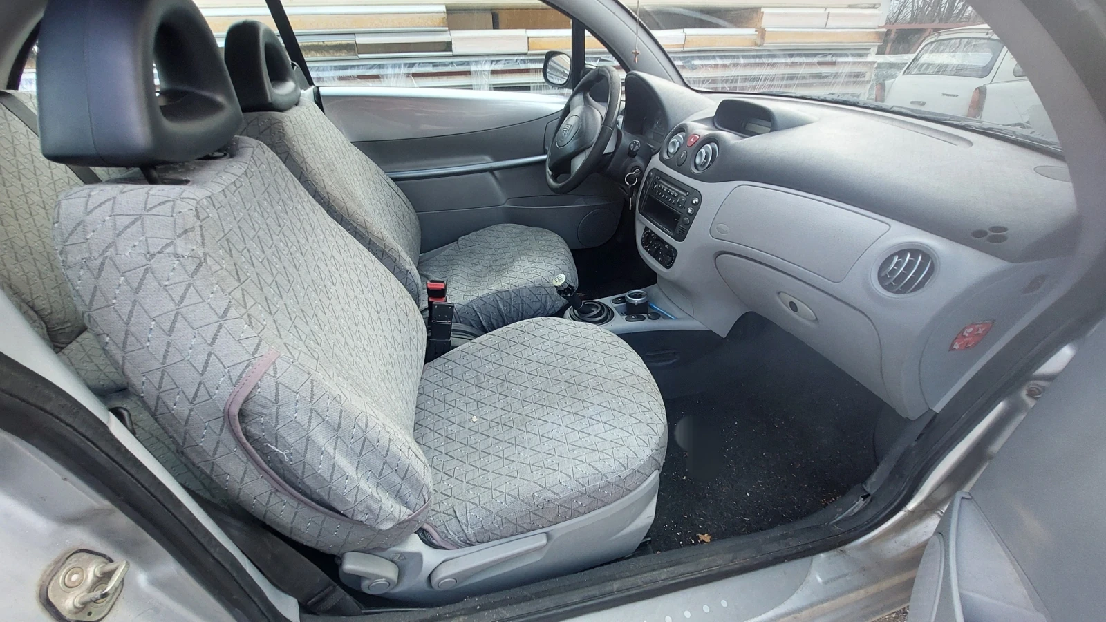 Citroen C3 pluriel 1.4 - изображение 4