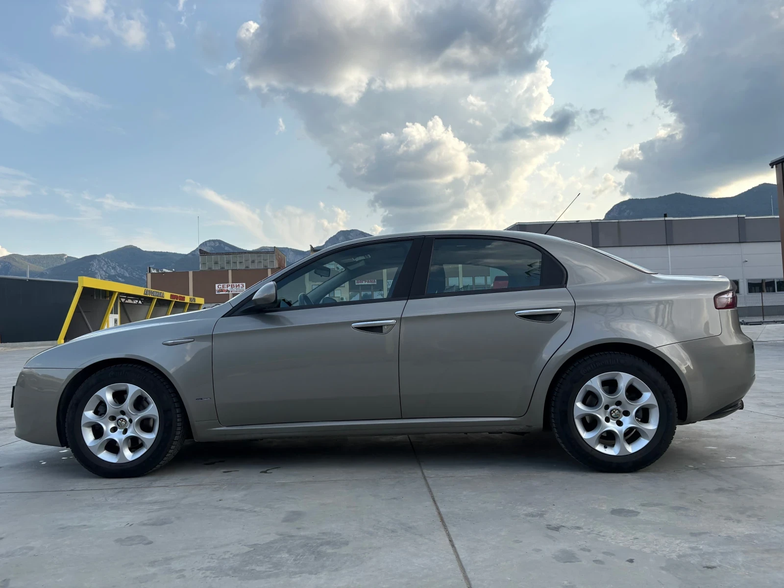 Alfa Romeo 159 1.9JTD - изображение 8