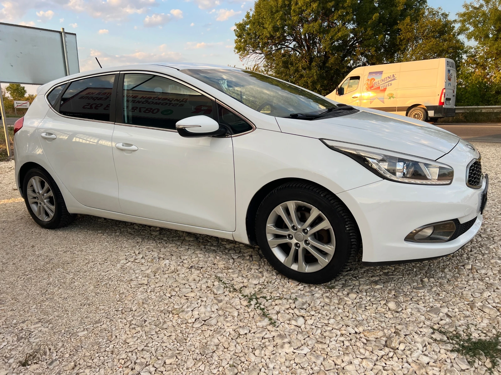 Kia Ceed 1.6CRDi/128p.s-New model/Navi!!!! - изображение 2