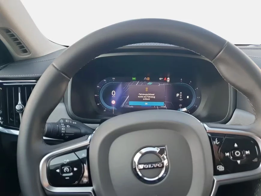 Volvo S90 ULTIMATE-BRIGHT/235HP/PANO/MEMO/HUD/360/H&K/325g - изображение 9