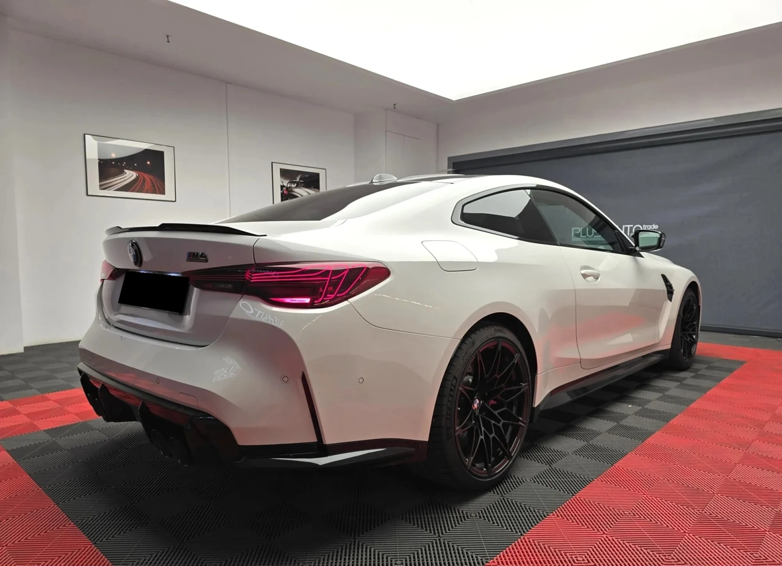 BMW M4 Competition xDrive - изображение 4