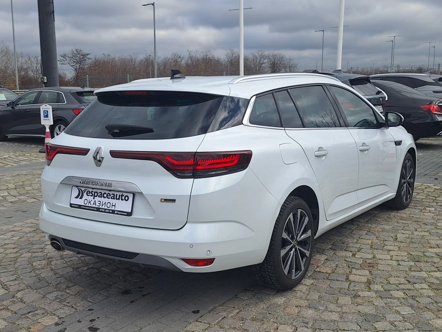 Renault Megane 1.3TCe/160к.с/EDC7/R.S. Line - изображение 4