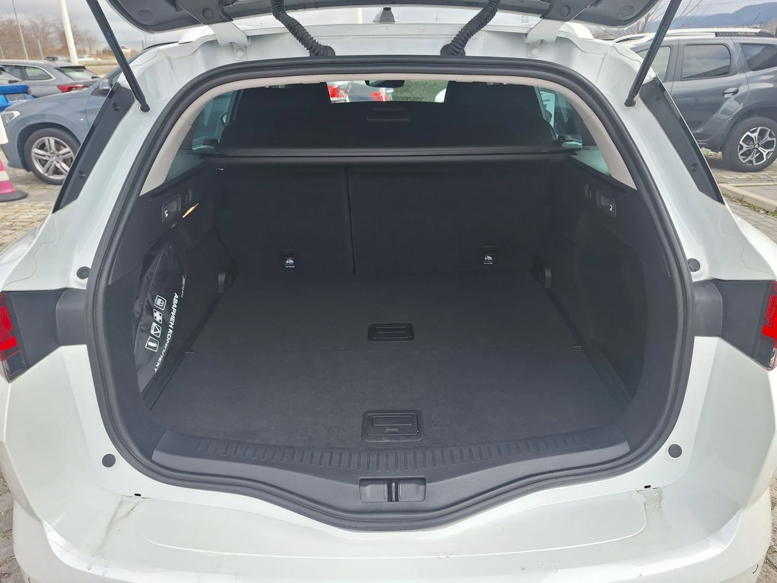 Renault Megane 1.3TCe/160�.�/EDC7/R.S. Line | Mobile.bg � ����������� 15