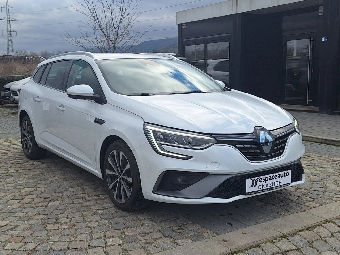 Renault Megane 1.3TCe/160к.с/EDC7/R.S. Line - изображение 3