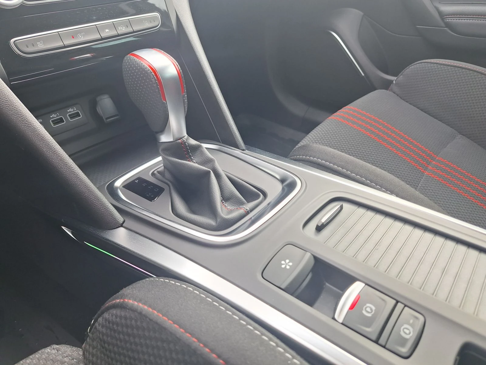 Renault Megane 1.3TCe/160�.�/EDC7/R.S. Line | Mobile.bg � ����������� 13