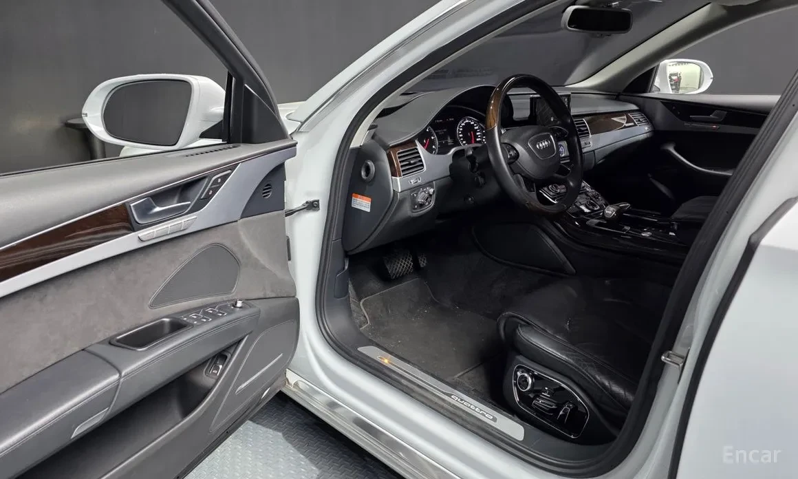 Audi A8 Long* Matrix* ACC * 4Zone ОБДУХВАНЕ/ПОДГРЕВ/АС * H, снимка 9 - Автомобили и джипове - 54345821