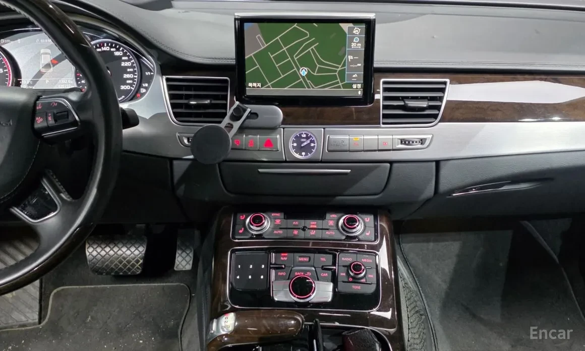 Audi A8 Long* Matrix* ACC * 4Zone ОБДУХВАНЕ/ПОДГРЕВ/АС * H, снимка 12 - Автомобили и джипове - 54345821