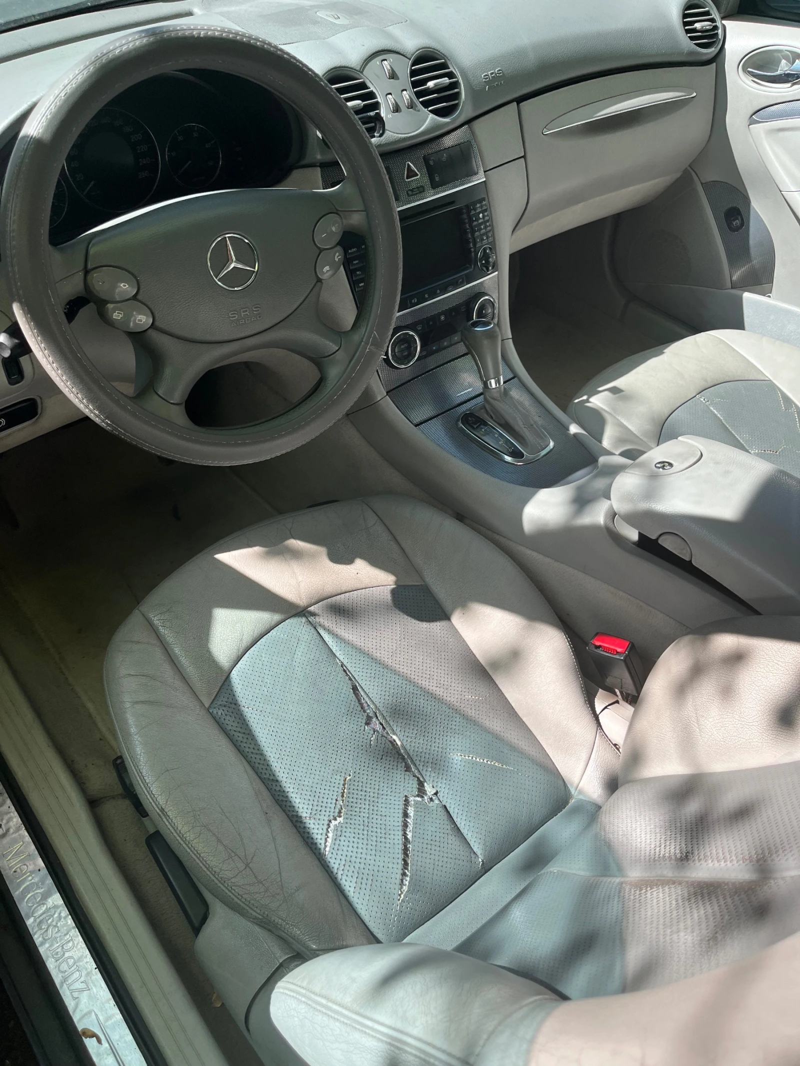 Mercedes-Benz CLK 270 cdi avantgarde, снимка 6 - Автомобили и джипове - 54571998