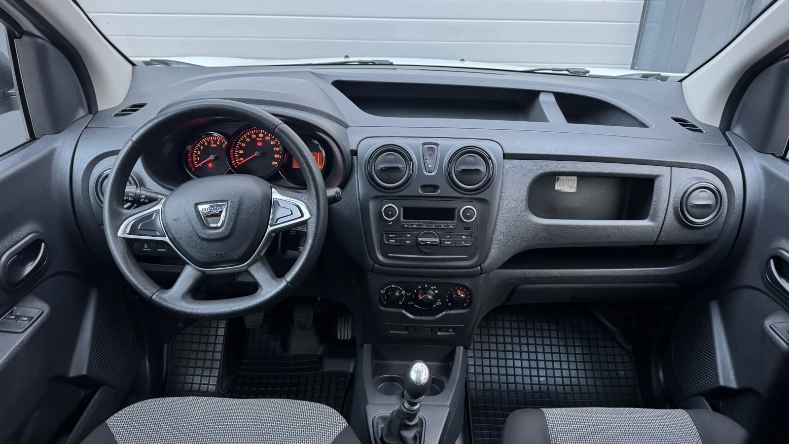 Dacia Dokker GERMANY* , снимка 11 - Автомобили и джипове - 54628818