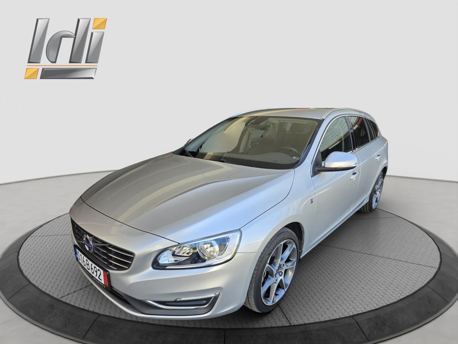 Volvo V40 1.6 Ocean Race, снимка 2 - Автомобили и джипове - 54719272