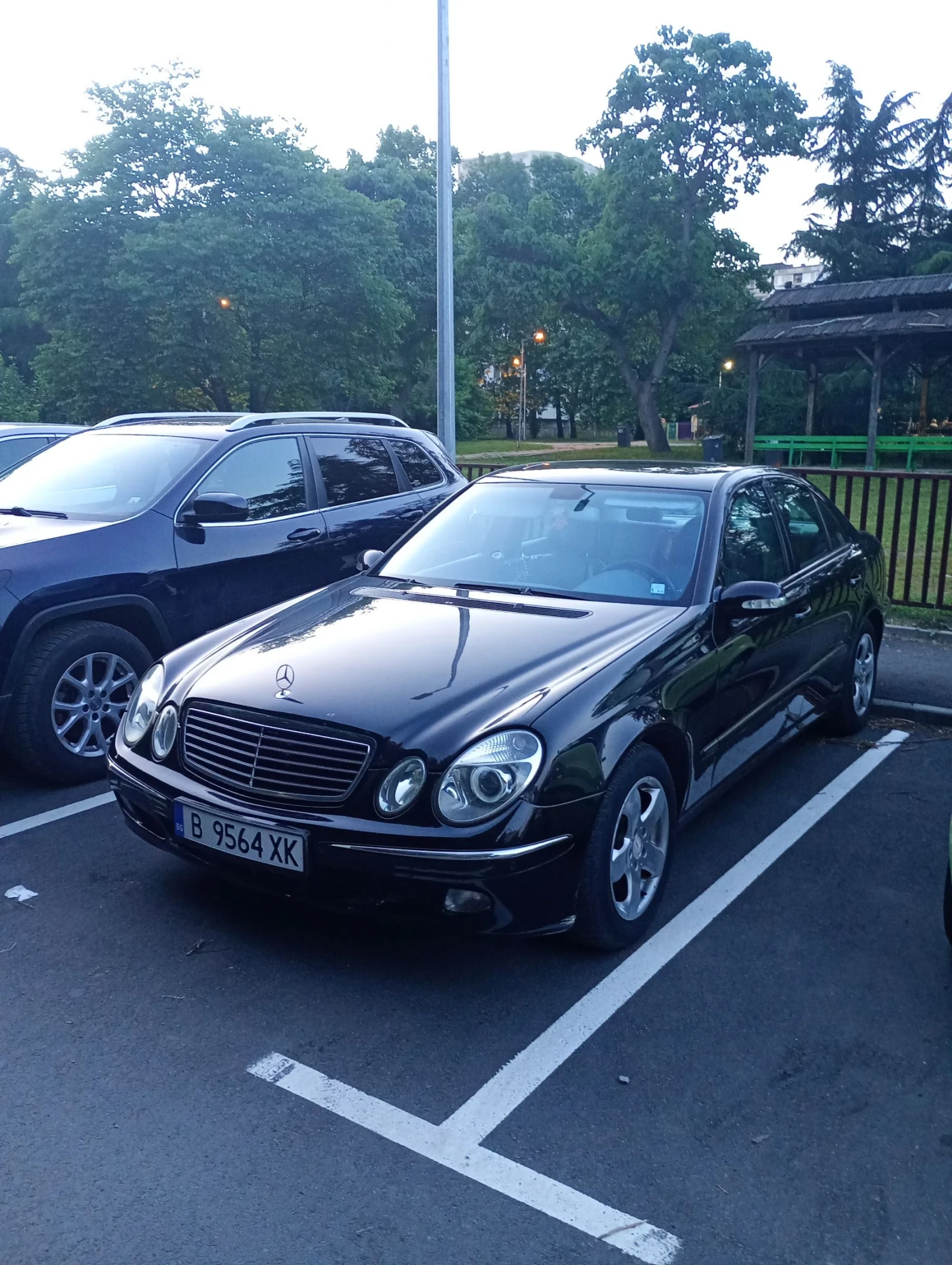 Mercedes-Benz E 220 211, снимка 2 - Автомобили и джипове - 55165429