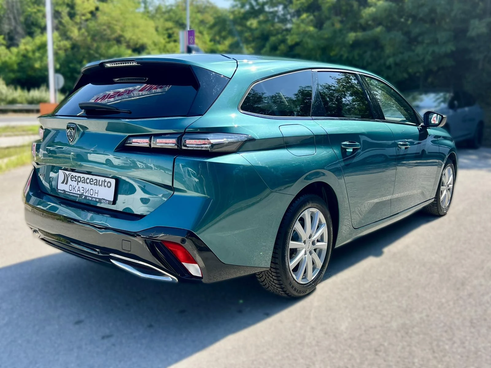 Peugeot 308 SW ALLURE / 1.5 BlueHDi / 130 �.�. / EAT8 / AGR | Mobile.bg � ����������� 4