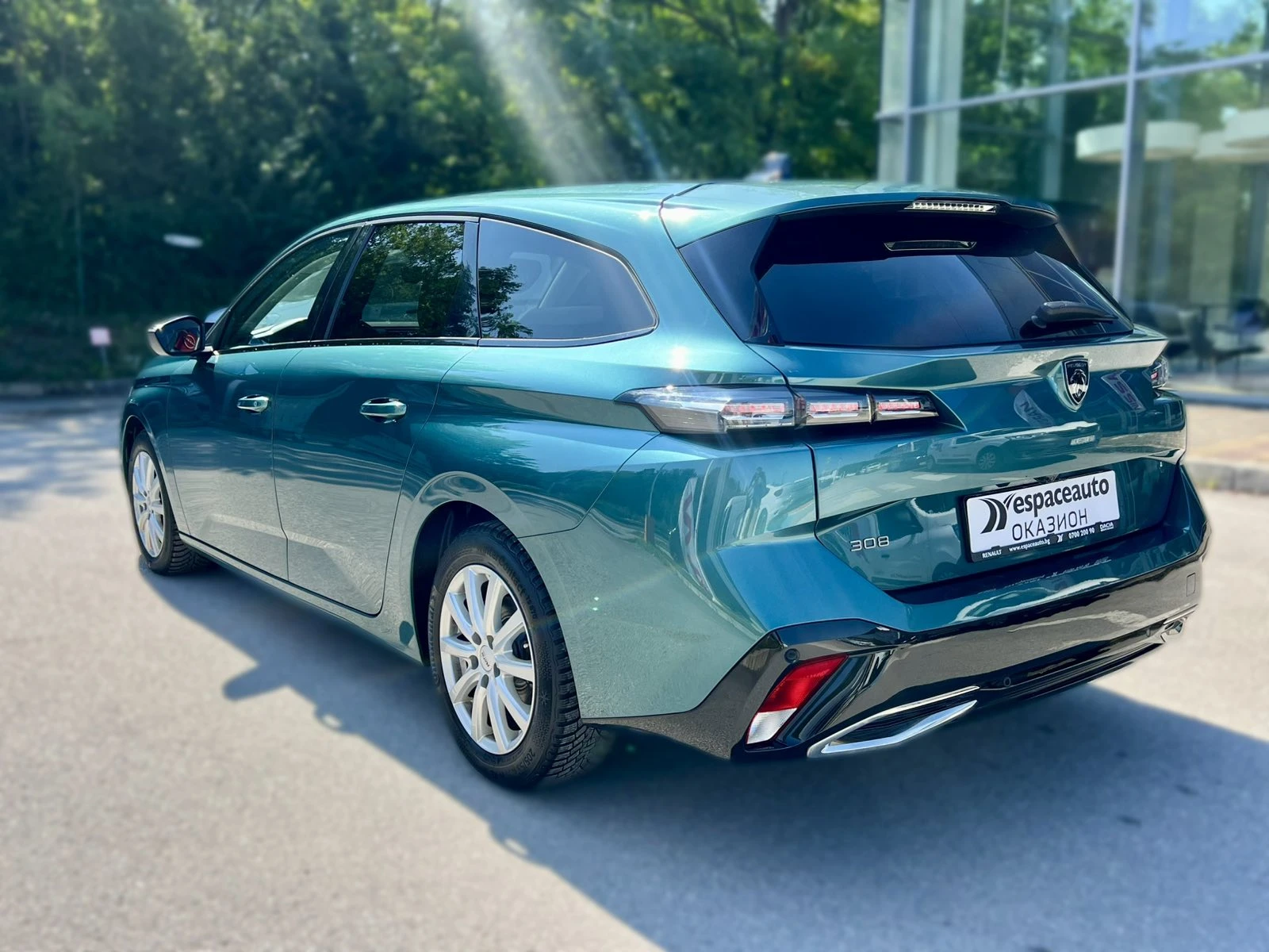 Peugeot 308 SW ALLURE / 1.5 BlueHDi / 130 �.�. / EAT8 / AGR | Mobile.bg � ����������� 6
