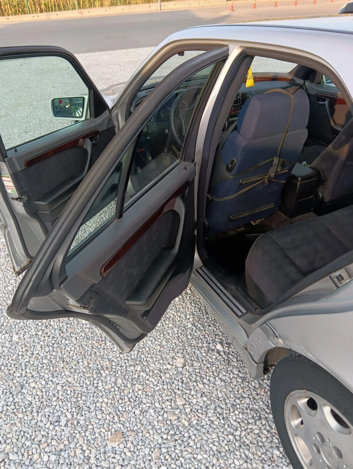 Mercedes-Benz C 250 250D, снимка 11 - Автомобили и джипове - 55618437
