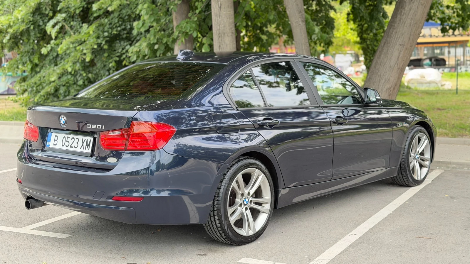 BMW 320 320i, снимка 7 - Автомобили и джипове - 56002266