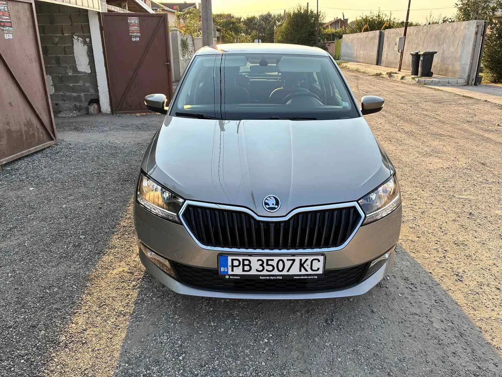 Skoda Fabia, снимка 8 - Автомобили и джипове - 56181192