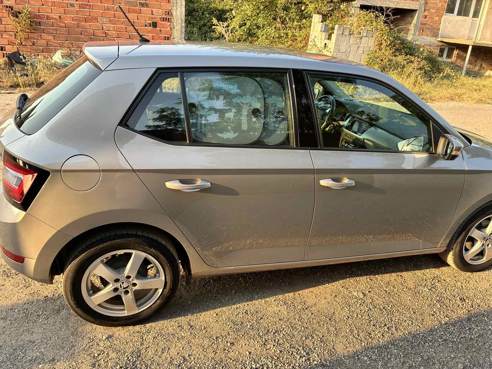 Skoda Fabia, снимка 5 - Автомобили и джипове - 56181192
