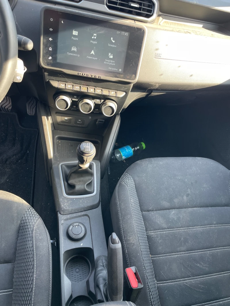 Dacia Duster 1.3 TCe, снимка 9 - Автомобили и джипове - 50333555