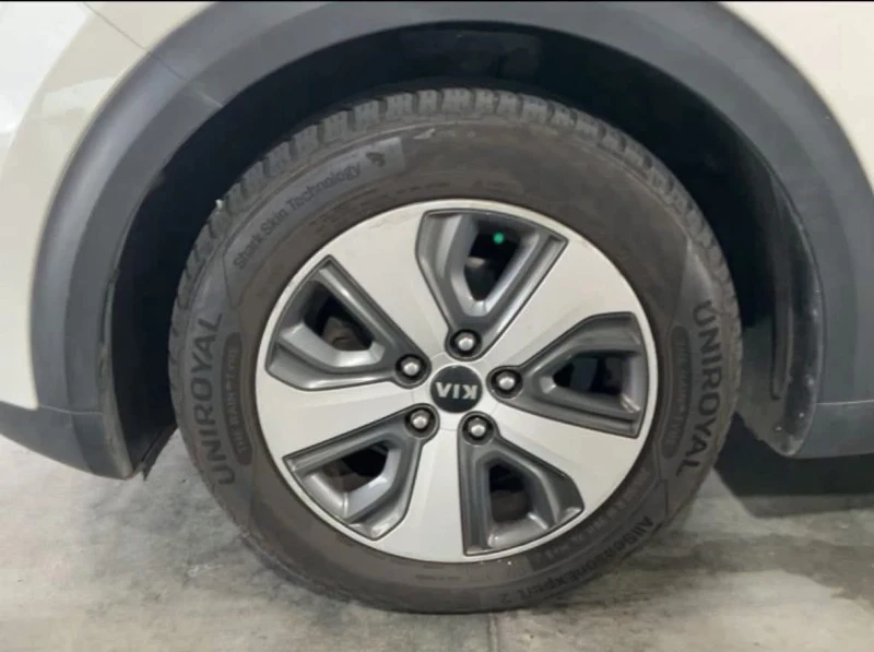 Kia Niro 1.6 Drive Hybrid , снимка 3 - Автомобили и джипове - 52675097