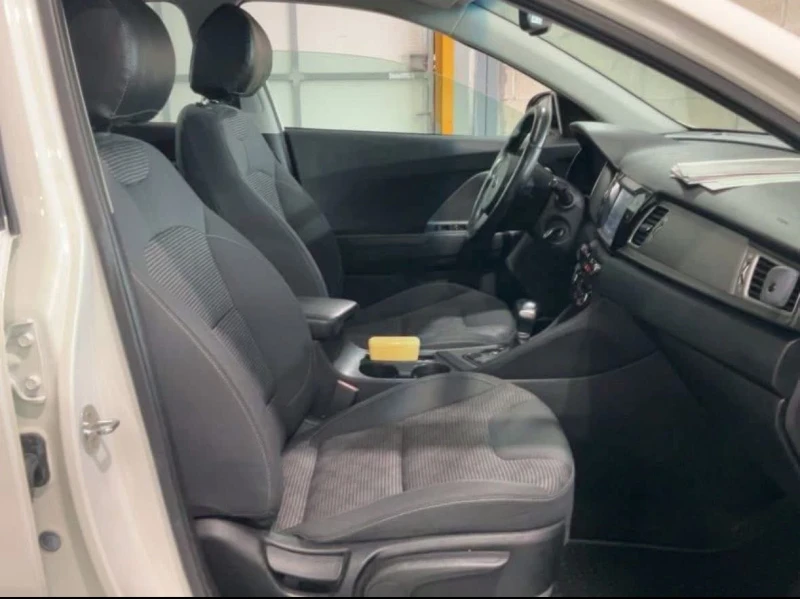 Kia Niro 1.6 Drive Hybrid , снимка 10 - Автомобили и джипове - 52675097