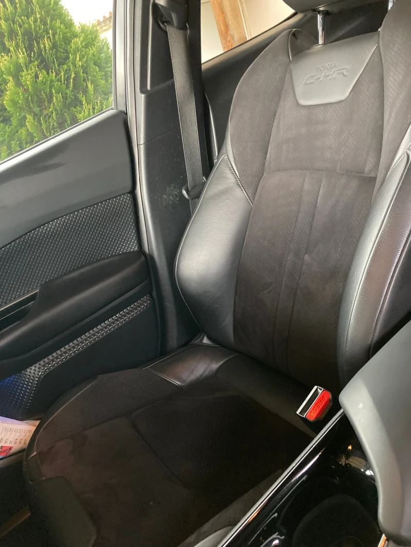 Toyota C-HR Toyota C-HR Hybrid Neon Lime, снимка 12 - Автомобили и джипове - 52723268