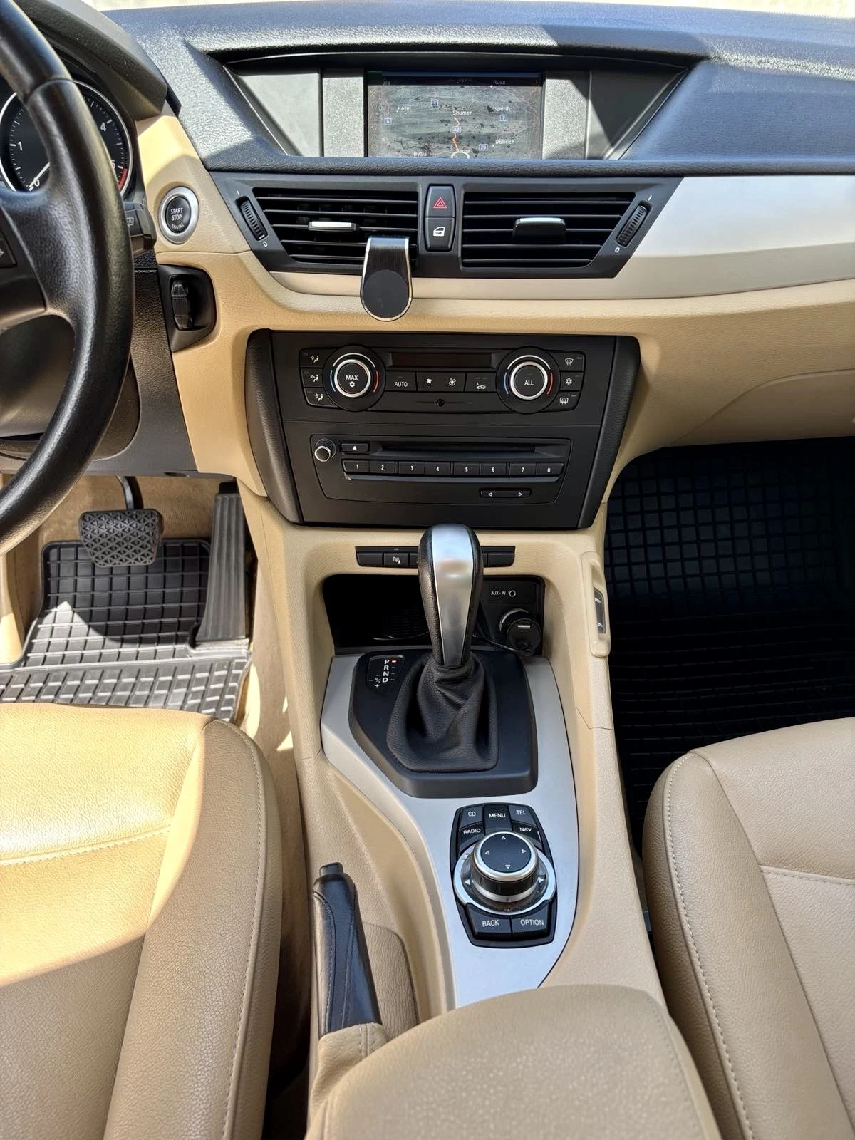 BMW X1 XDrive 20D - изображение 10