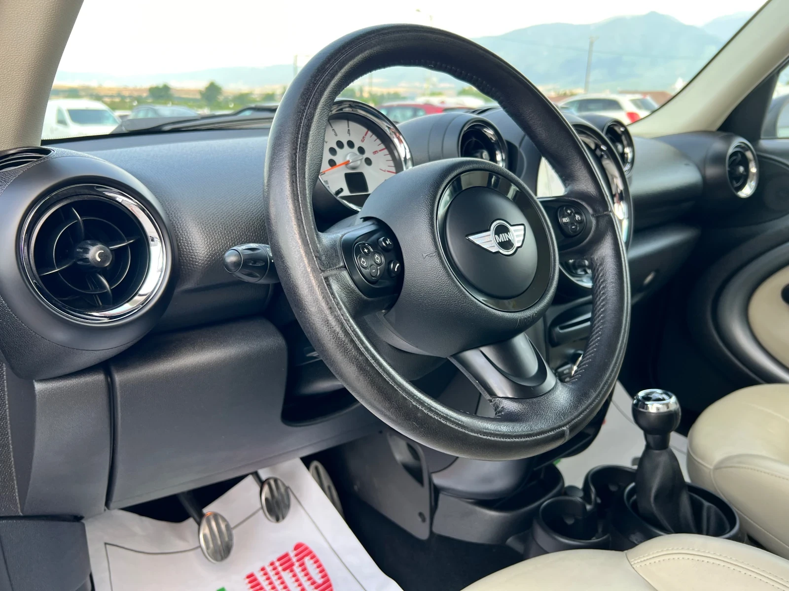 Mini Countryman 2.0D-SD-ALL4 - изображение 9